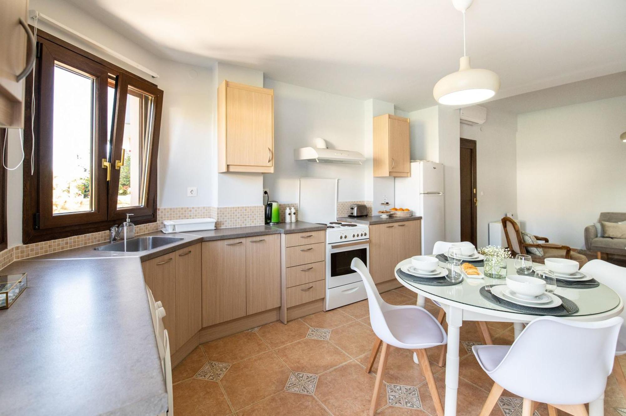 Natalia'S Apartment In Tavronitis Екстер'єр фото