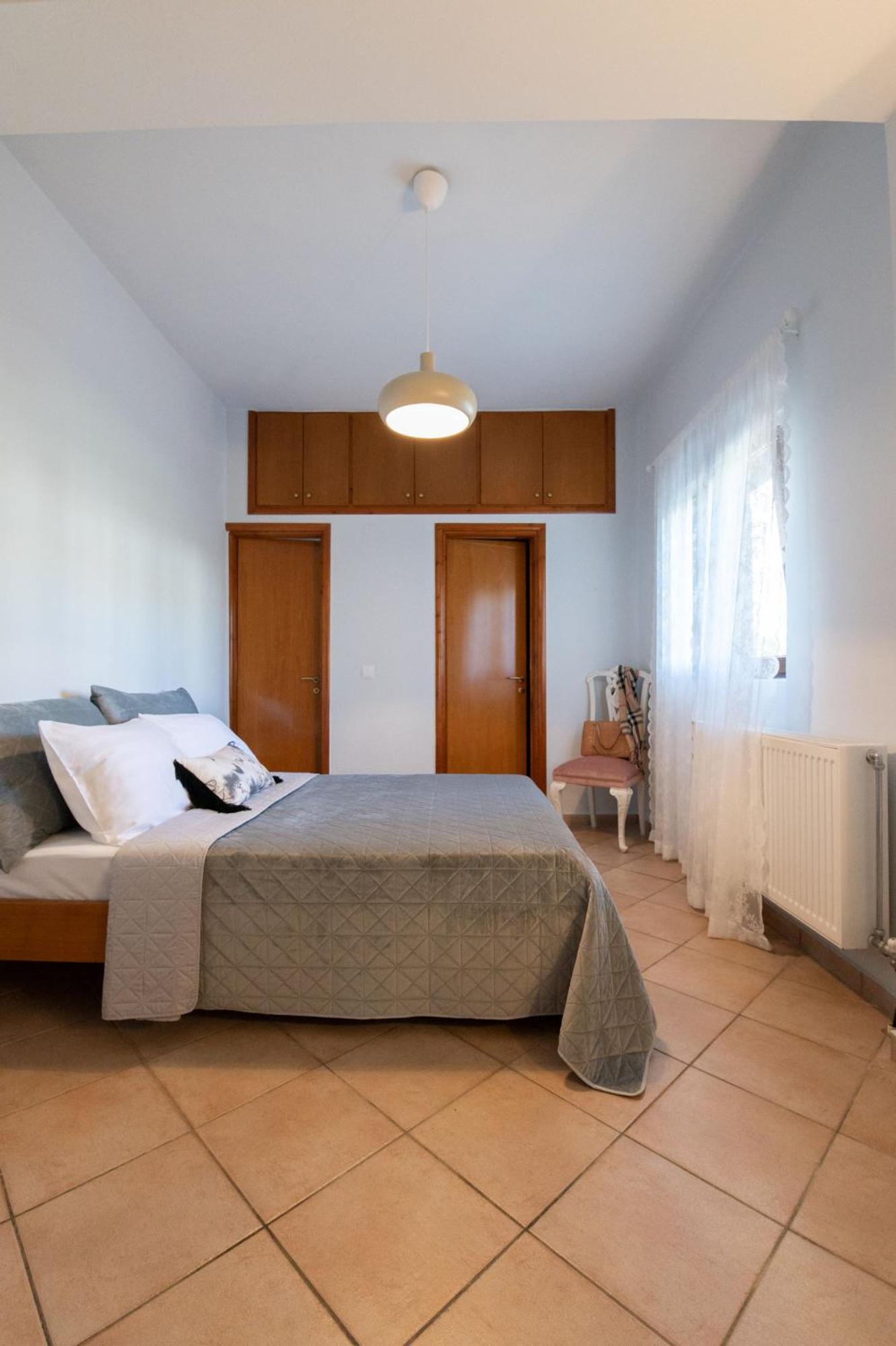 Natalia'S Apartment In Tavronitis Екстер'єр фото