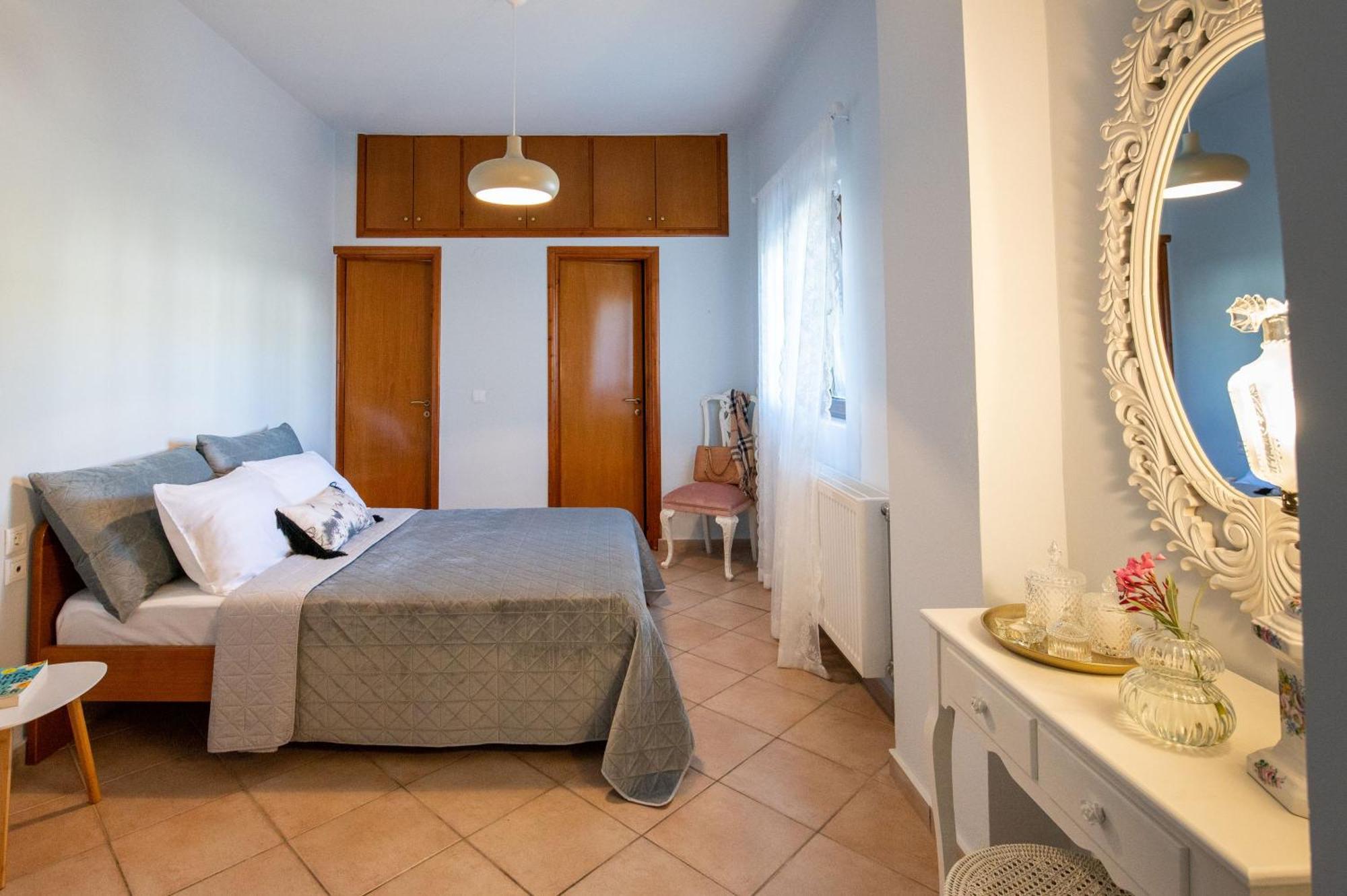Natalia'S Apartment In Tavronitis Екстер'єр фото